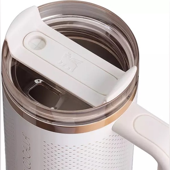 Stanley x CALIA 30 oz. Quencher H2.0 FlowState Tumbler - Picture 3 of 3